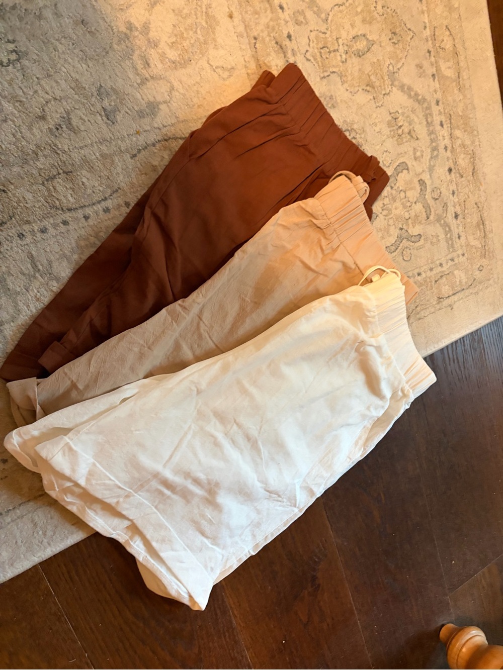 Womens Elastic Waist Pull-On Shorts with drawstring - White, Tan, Brown - Picture 2 of 2